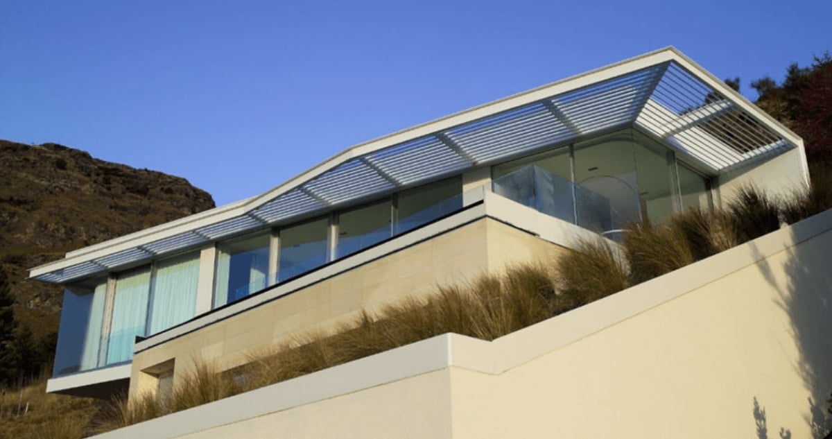 Aluminium sunshading louvres by Aurae