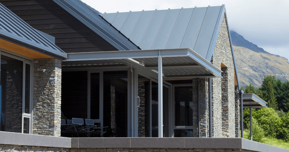 content.featured_image_alt_text