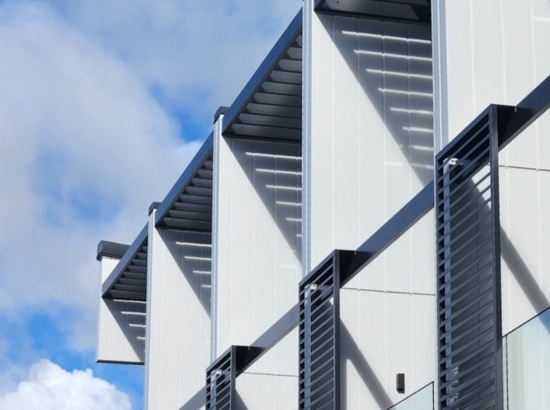 Fixed louvres