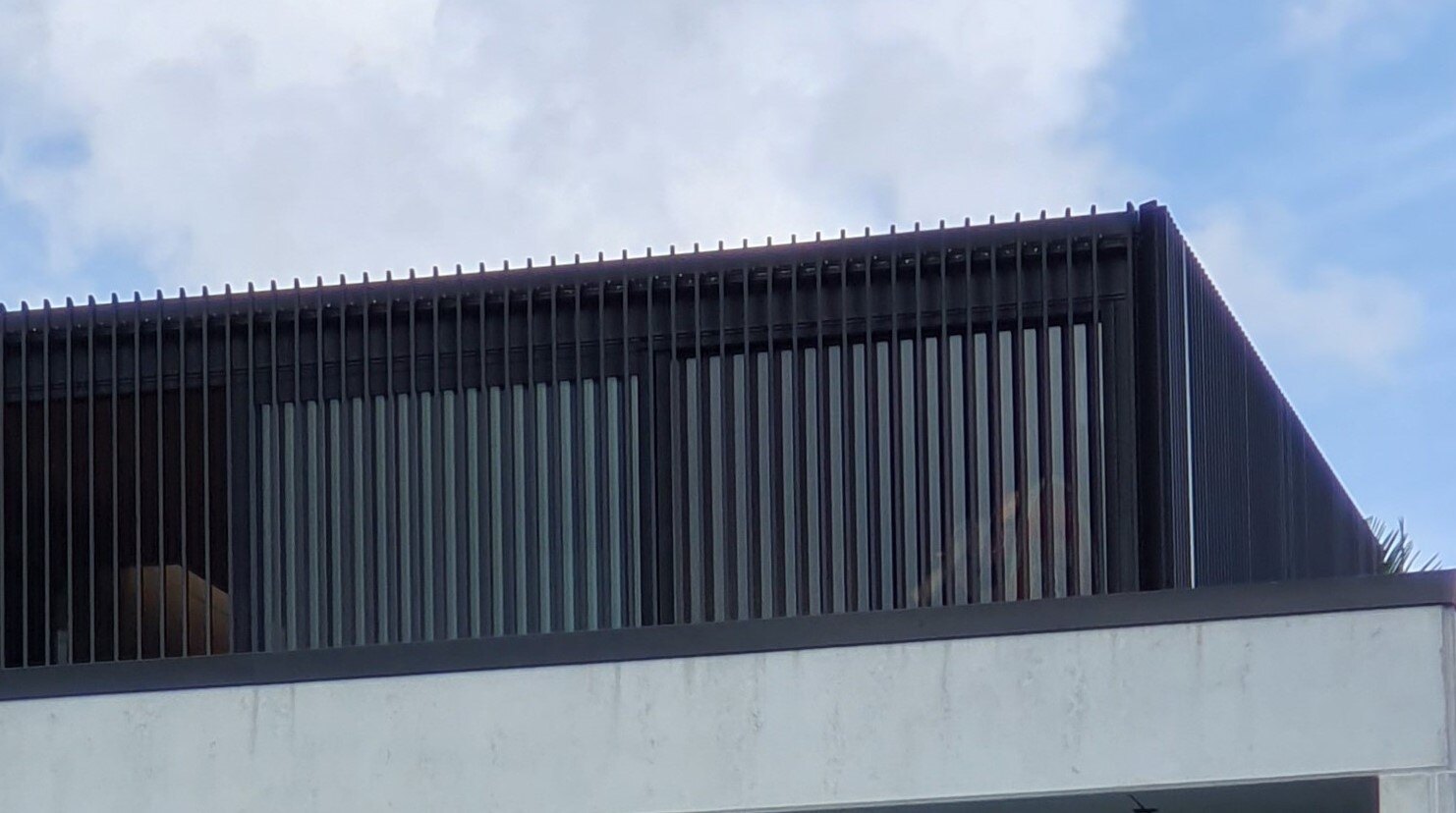 Motorised rear pivot