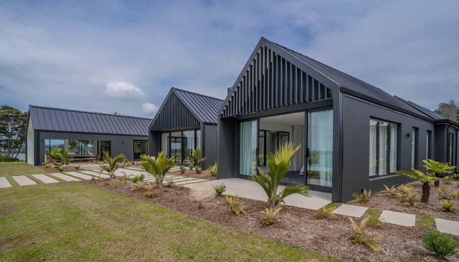 Fixed aluminium louvres for aesthetics