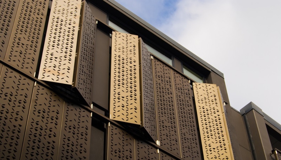 Dapple screens for privacy